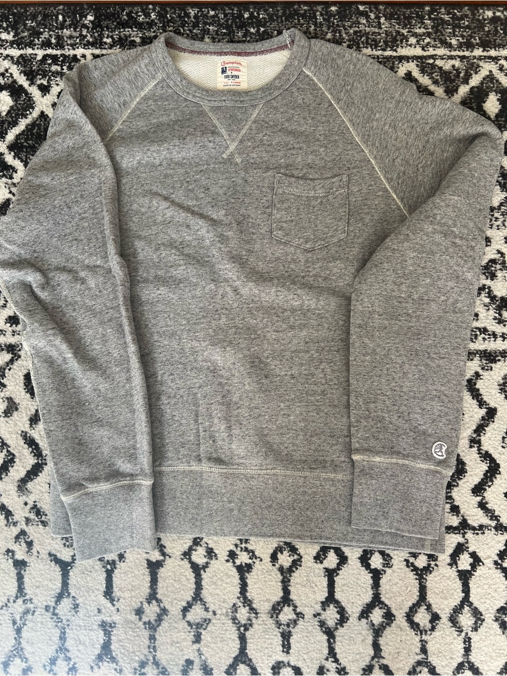 Todd Snyder x Champion Men’s Gray Crewneck Pocket Sweater